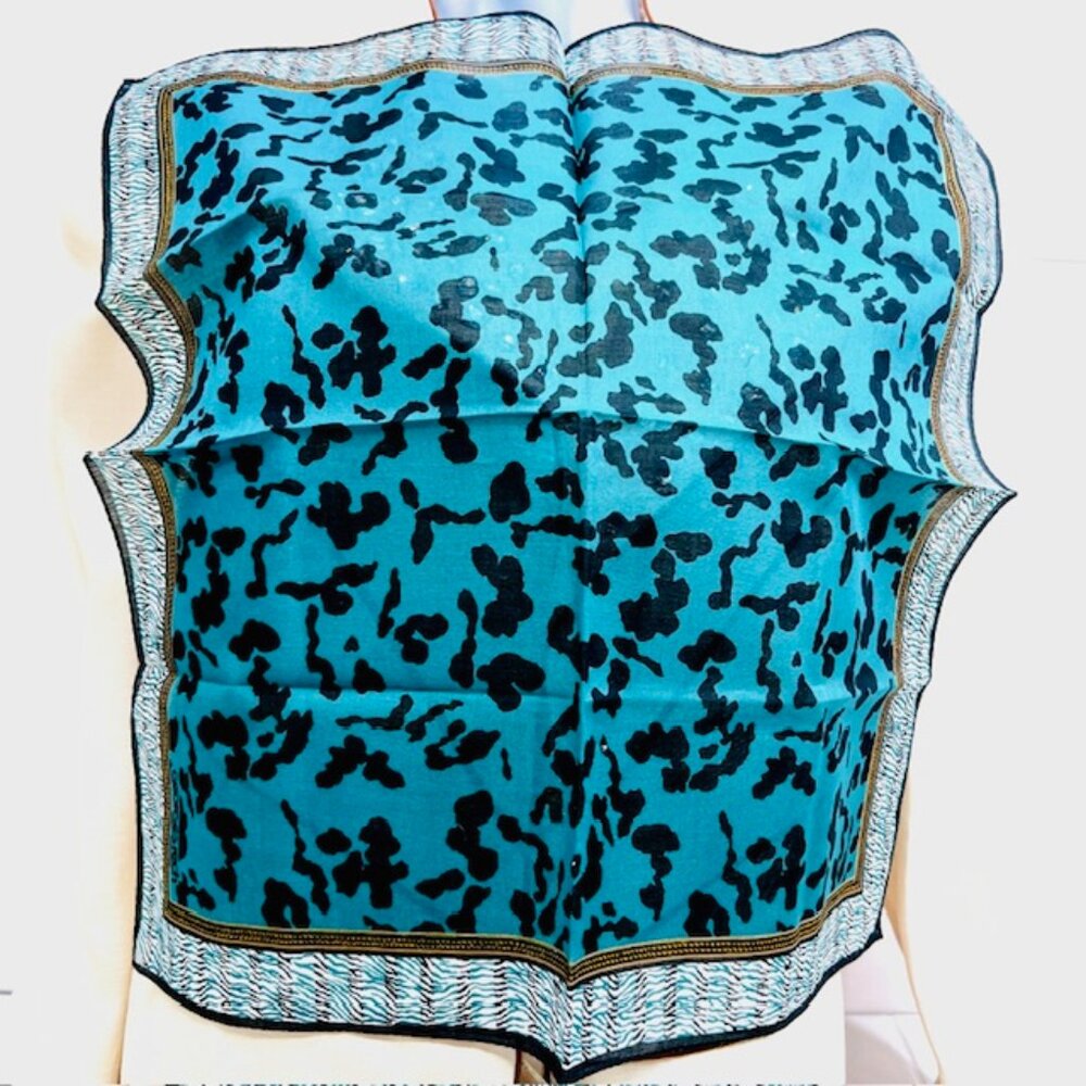 Unused Celine Paris + Melriese & Roch Cearces HandKerchief 19" Greem Beige  (6 - Picture 5 of 14